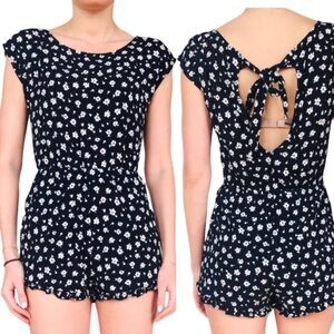 Ditsy Floral Ruffled Romper Size S Plunged Knot V Open Back Tie Knot Navy White